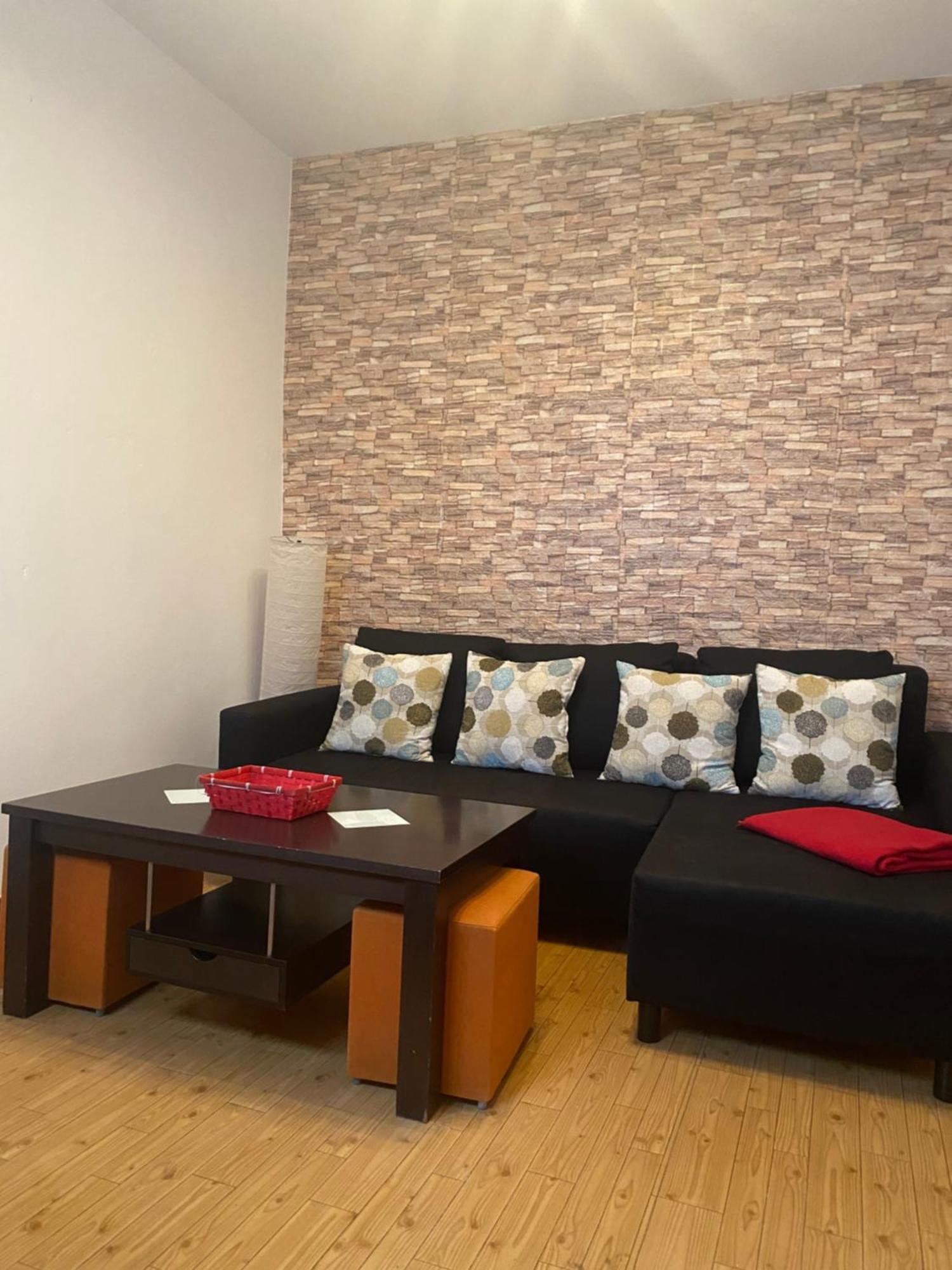 Apartamento Callejon Del Beso Sevilla Bagian luar foto