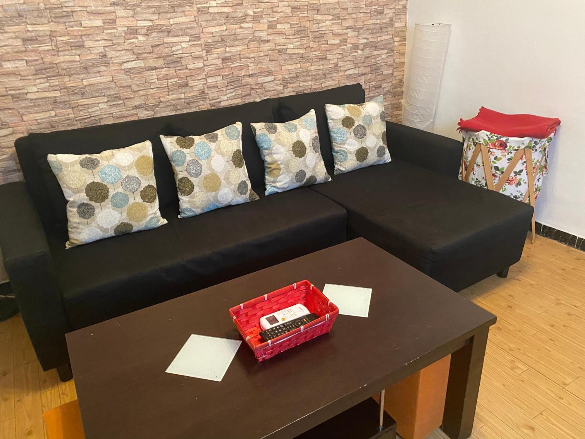 Apartamento Callejon Del Beso Sevilla Bagian luar foto